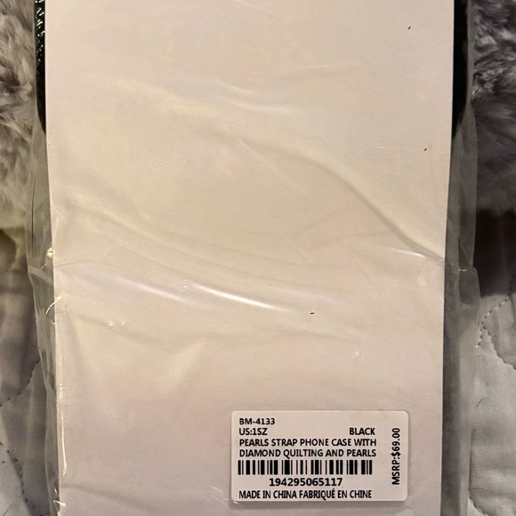 Badgley Mischka Phone Wallet - Picture 6 of 8